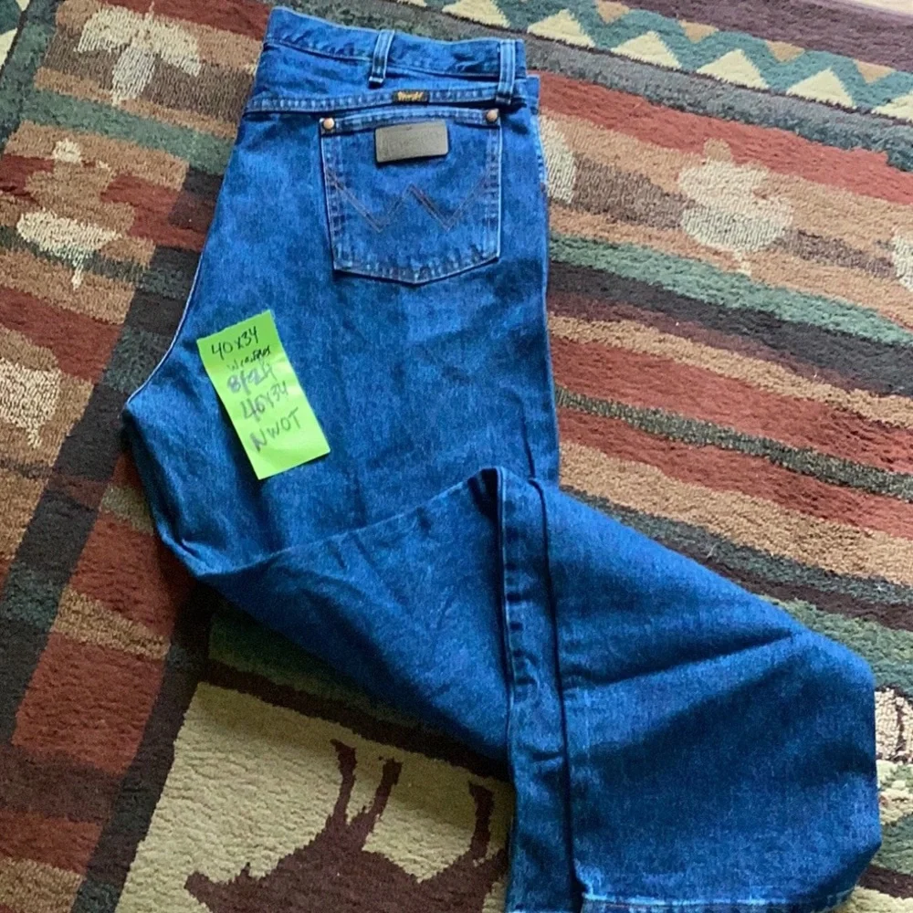 🤠  Wrangler Blue Jeans Denim,  Sz 40 X 34 perhaps NWOT - Picture 7 of 16